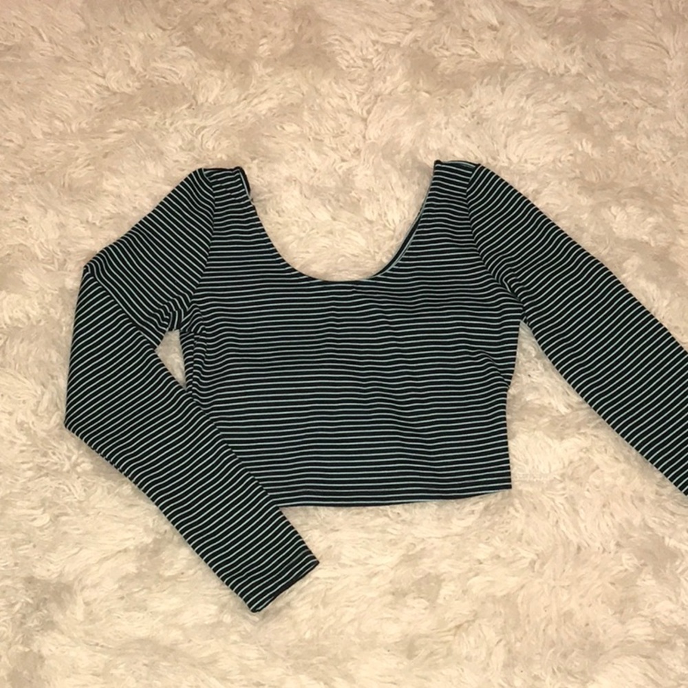 Cute Long sleeve Crop Top